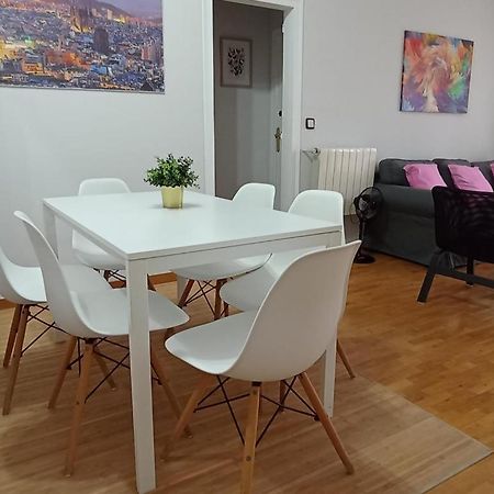 Appartement Sant Jordi Pisos - Dos De Maig à Barcelone Extérieur photo