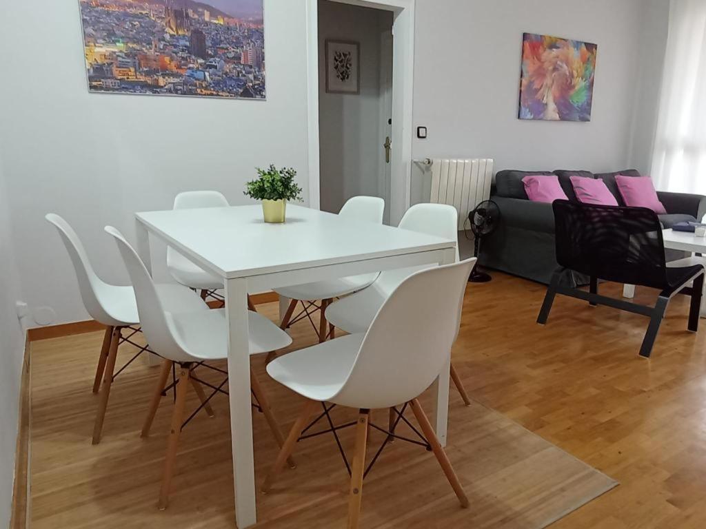 Appartement Sant Jordi Pisos - Dos De Maig à Barcelone Extérieur photo